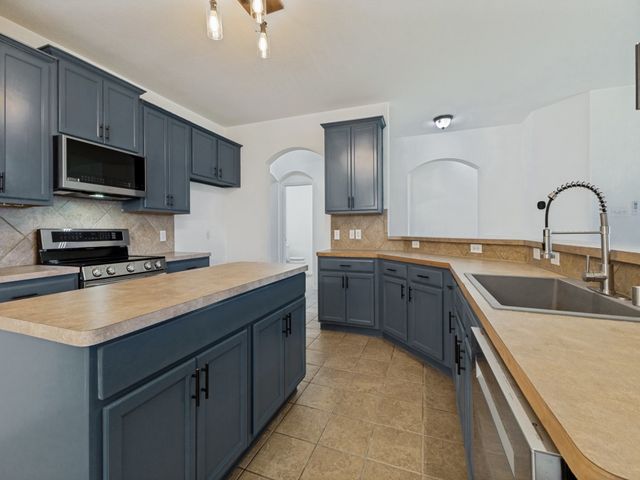 1005 Hockley Lane, Forney, TX 75126