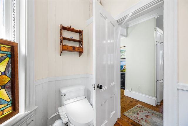 468 Main St, Amesbury, MA 01913