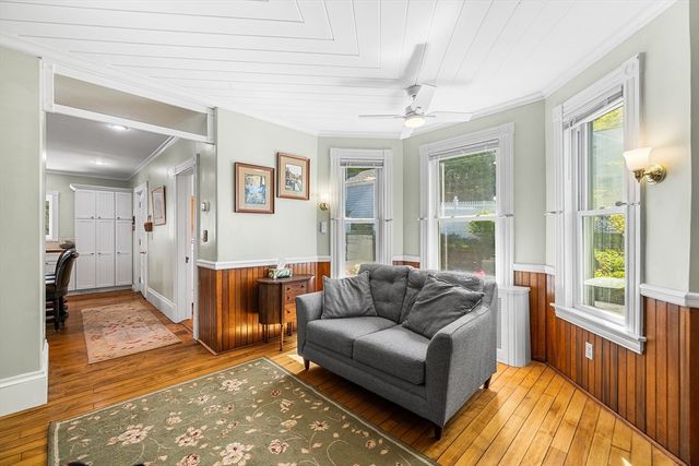 468 Main St, Amesbury, MA 01913
