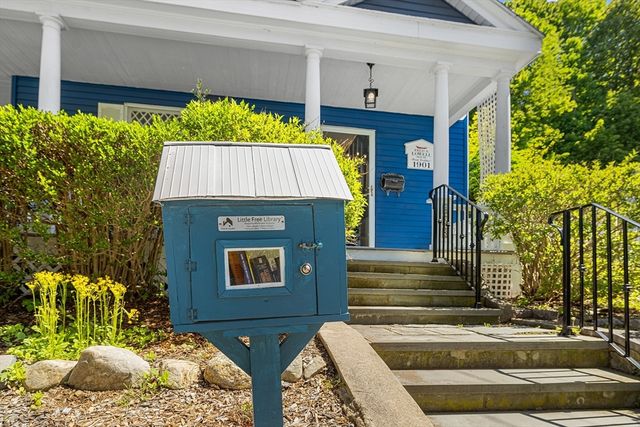 468 Main St, Amesbury, MA 01913