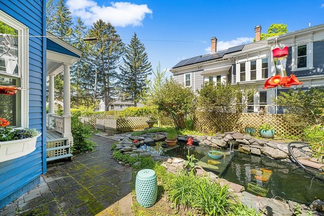 468 Main St, Amesbury, MA 01913