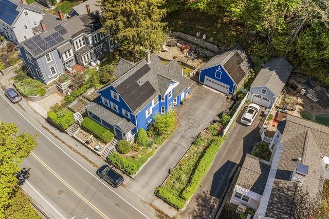 468 Main St, Amesbury, MA 01913