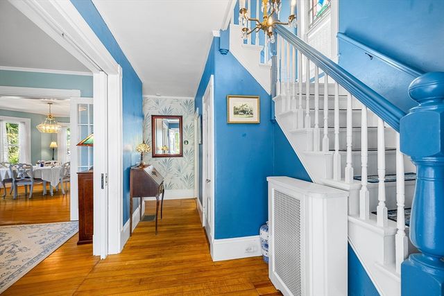 468 Main St, Amesbury, MA 01913