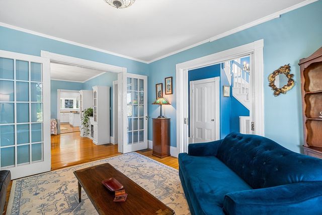 468 Main St, Amesbury, MA 01913
