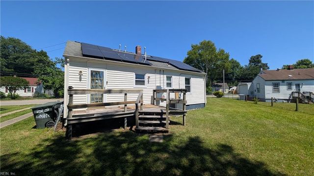 23 Laurel DR, Hampton, VA 23669
