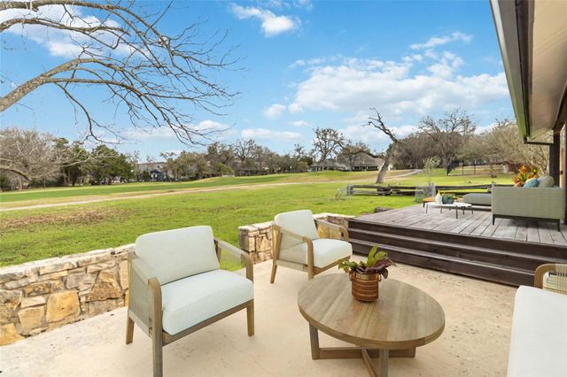 16 Country LN, Wimberley, TX 78676