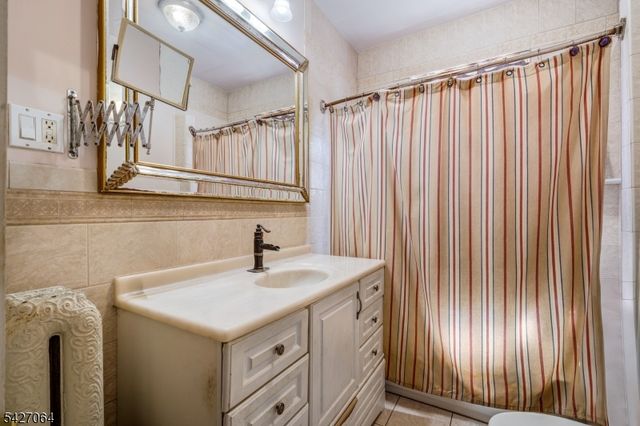 1004 Jaques Ave, Rahway City, NJ 07065
