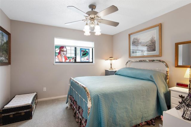 63 Hideaway Drive, Friendswood, TX 77546