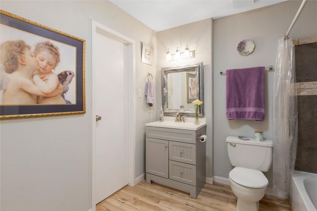 63 Hideaway Drive, Friendswood, TX 77546