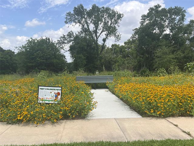 63 Hideaway Drive, Friendswood, TX 77546