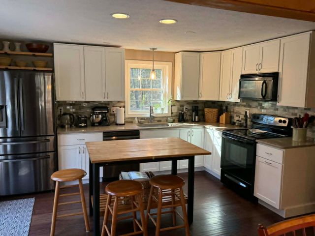 1071 Montalona Road, Dunbarton, NH 03046