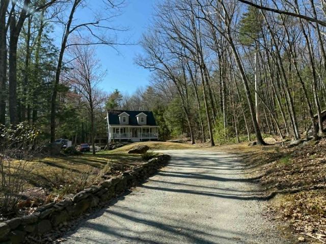 1071 Montalona Road, Dunbarton, NH 03046