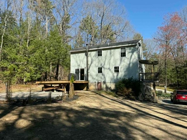 1071 Montalona Road, Dunbarton, NH 03046