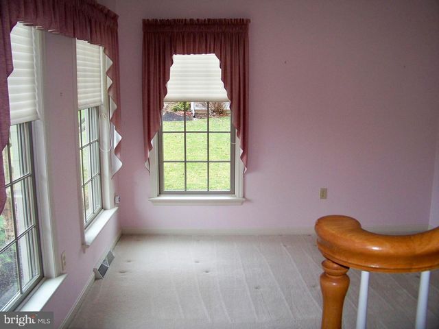 339 PORTLAND PL, Lititz, PA 17543