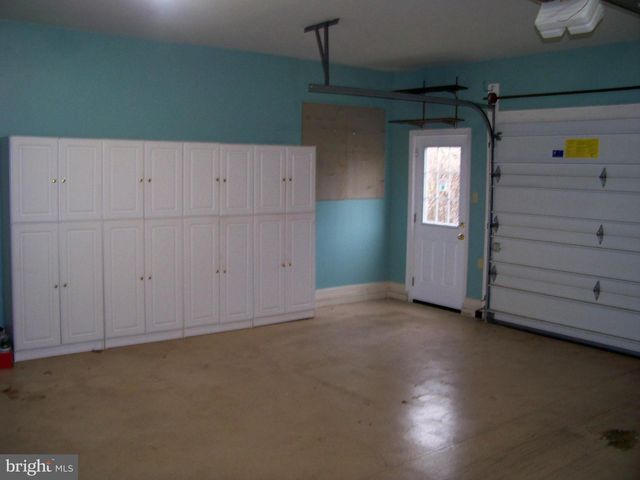 339 PORTLAND PL, Lititz, PA 17543