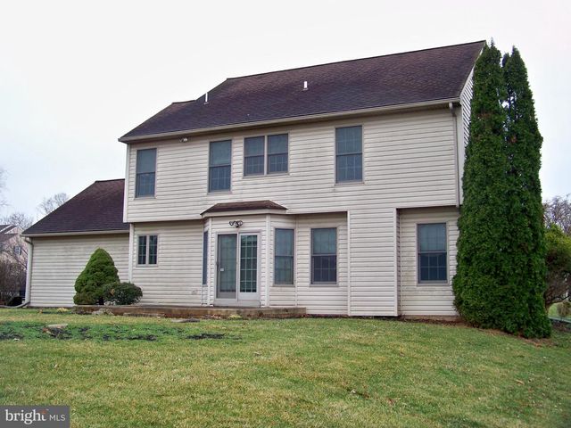 339 PORTLAND PL, Lititz, PA 17543