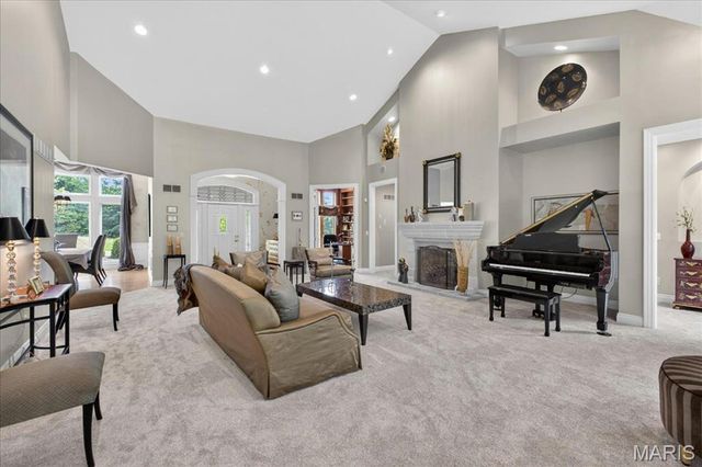 638 Morel Court, St Albans, MO 63073