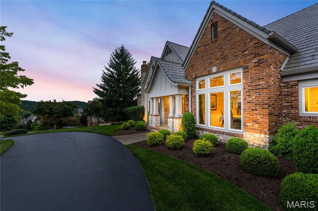 638 Morel Court, St Albans, MO 63073