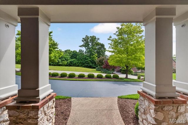 638 Morel Court, St Albans, MO 63073