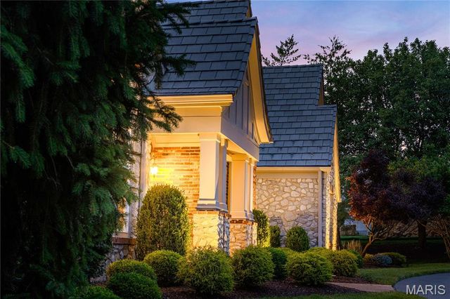 638 Morel Court, St Albans, MO 63073