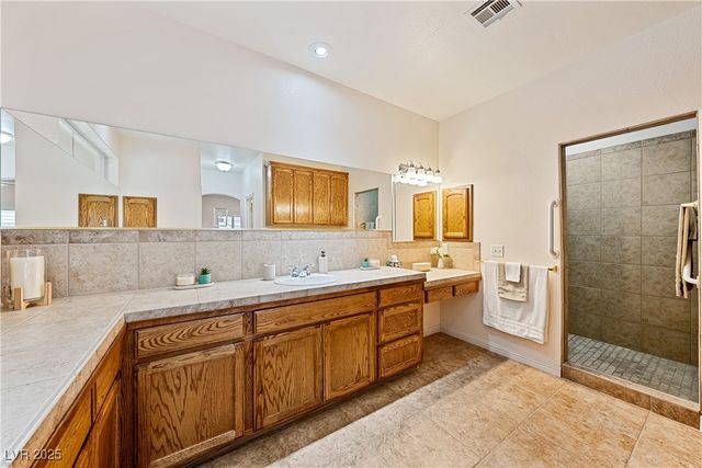 2201 Valentine Avenue, Pahrump, NV 89048