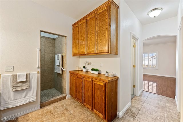 2201 Valentine Avenue, Pahrump, NV 89048