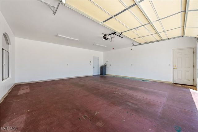 2201 Valentine Avenue, Pahrump, NV 89048