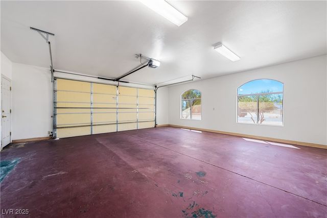 2201 Valentine Avenue, Pahrump, NV 89048