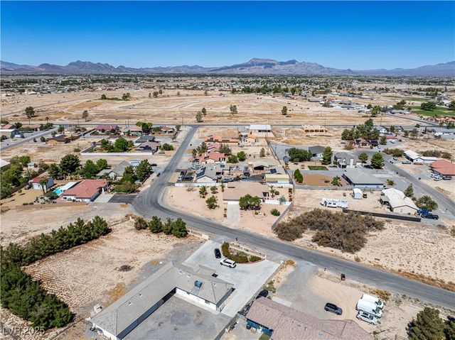 2201 Valentine Avenue, Pahrump, NV 89048