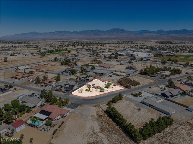 2201 Valentine Avenue, Pahrump, NV 89048