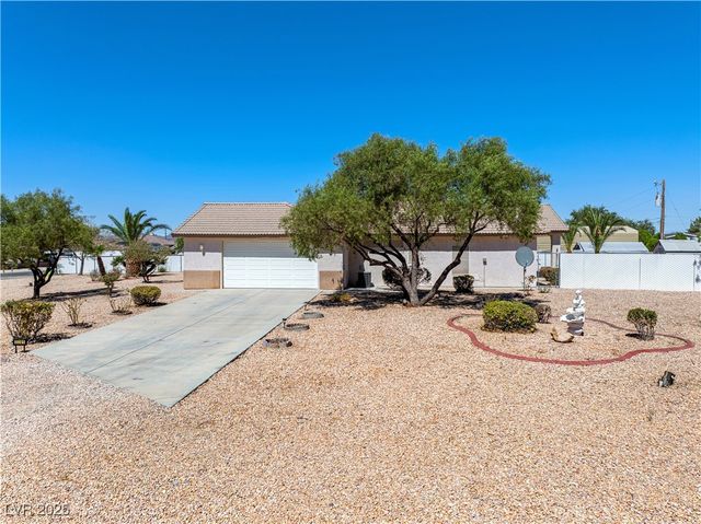 2201 Valentine Avenue, Pahrump, NV 89048