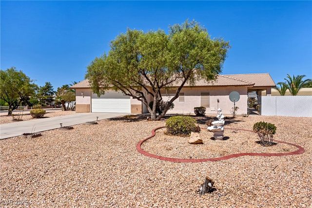 2201 Valentine Avenue, Pahrump, NV 89048