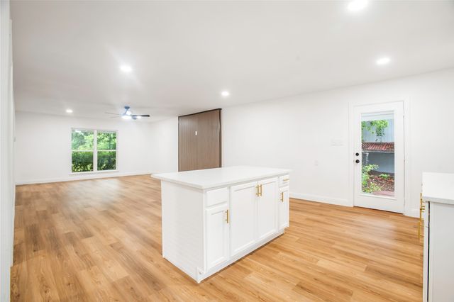 4761 Meadowbrook Drive, Fort Worth, TX 76103