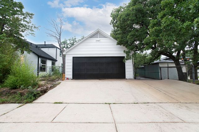 4761 Meadowbrook Drive, Fort Worth, TX 76103