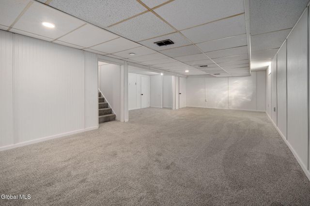 7 Mullen Drive, Rotterdam, NY 12306