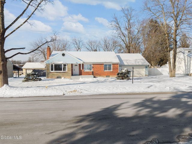 7 Mullen Drive, Rotterdam, NY 12306