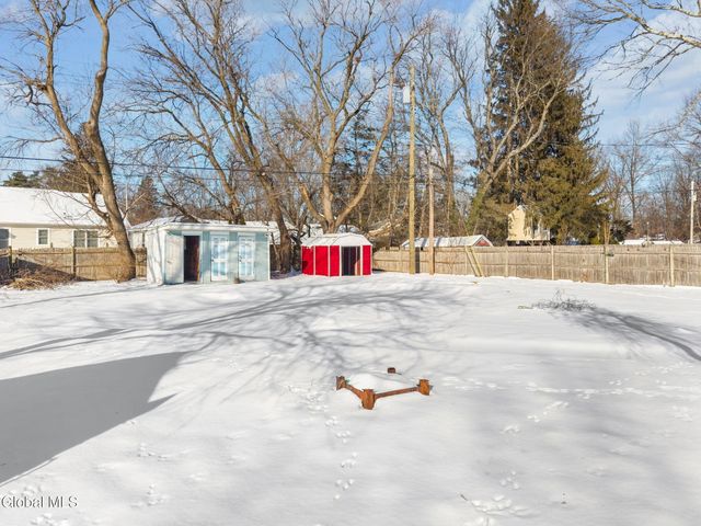 7 Mullen Drive, Rotterdam, NY 12306