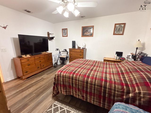 1139 REGENCY DRIVE, Burkburnett, TX 76354