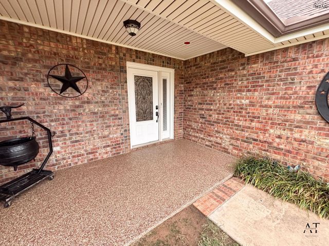 1139 REGENCY DRIVE, Burkburnett, TX 76354