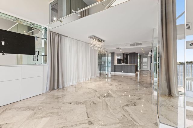 3901 S Flagler Drive 1002, West Palm Beach, FL 33405