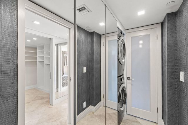 3901 S Flagler Drive 1002, West Palm Beach, FL 33405