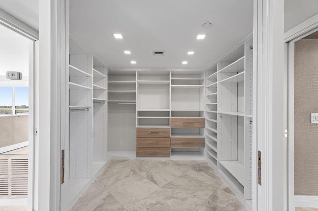3901 S Flagler Drive 1002, West Palm Beach, FL 33405