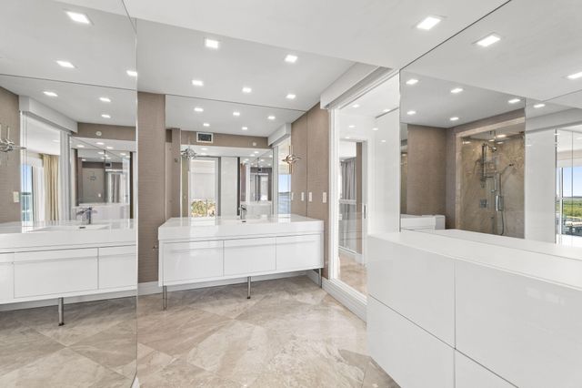 3901 S Flagler Drive 1002, West Palm Beach, FL 33405