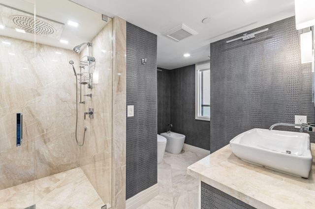 3901 S Flagler Drive 1002, West Palm Beach, FL 33405