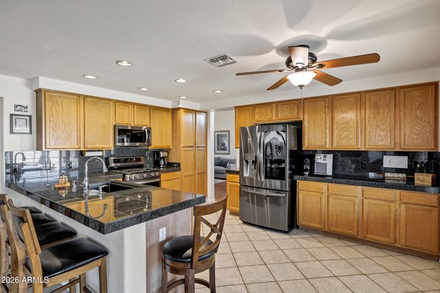 1090 W RAVEN Drive, Chandler, AZ 85286