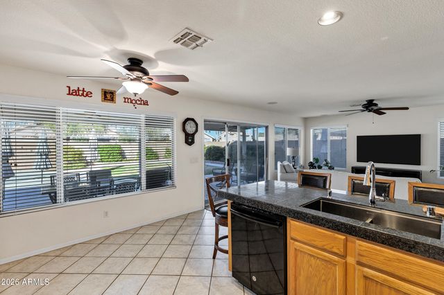 1090 W RAVEN Drive, Chandler, AZ 85286