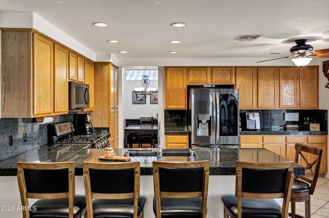 1090 W RAVEN Drive, Chandler, AZ 85286