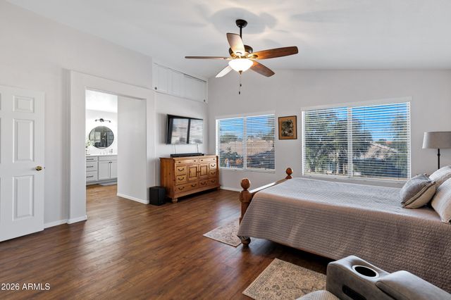 1090 W RAVEN Drive, Chandler, AZ 85286