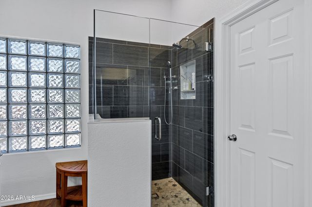 1090 W RAVEN Drive, Chandler, AZ 85286