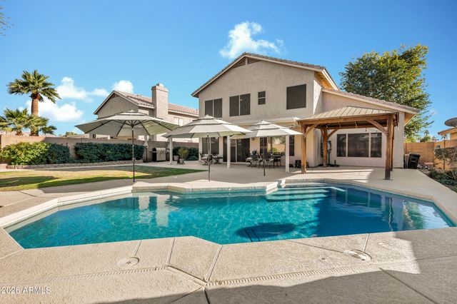 1090 W RAVEN Drive, Chandler, AZ 85286